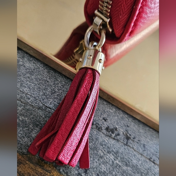 Gucci Soho Red Tassel Leather Zip Wallet With Gold Metal Hardware - Picture 14 of 16